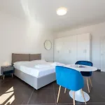Sea View Apartment Next To Acquarium - Happy Rentals